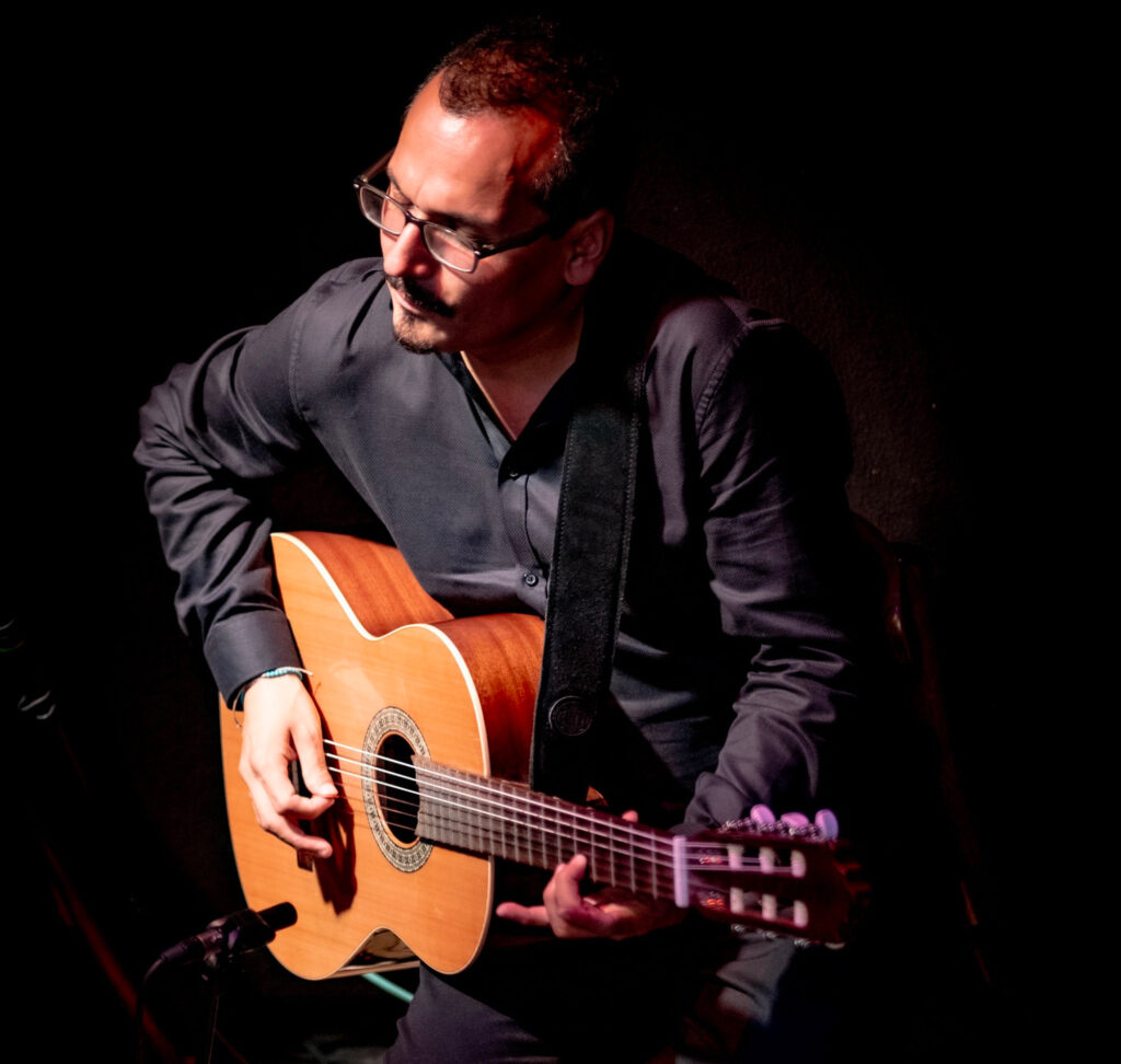Into silence en concert