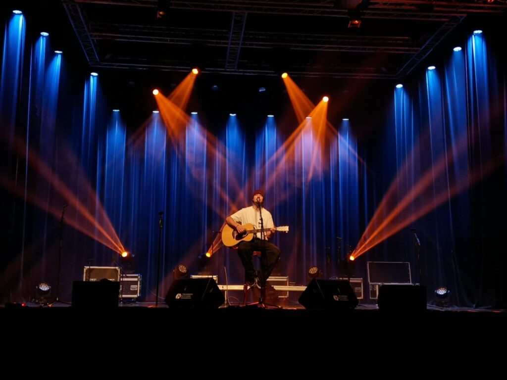 Esteban (folk pop) en concert